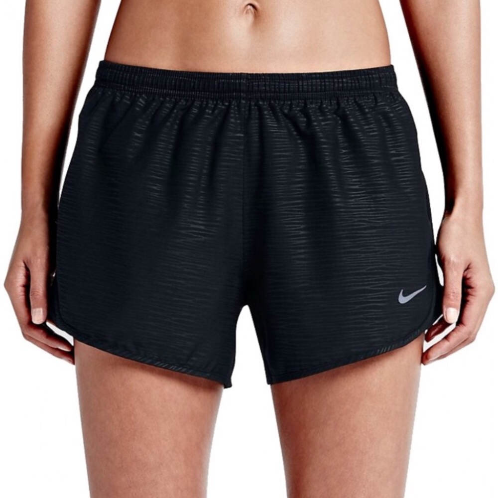 Nike Modern Embossed Tempo running shorts
